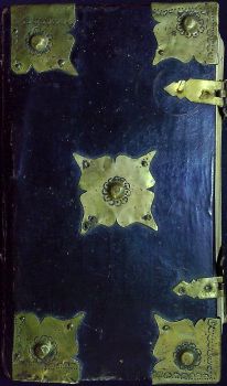 BIBLIA SACRA, To gest Biblij Swatá, A neb Wssecka Swatá Pjsma, Starého y Nowého Zákona, Možnau Pilnostj opět přehljdnuta, Krátkými Summownjky a mnohými  Concordanyémi zapatřena, A wnowě wydána. Pracý, Wynasnažowánjm a Nákladem Lidj o zrůst Cýrkwe Božj vpřímně pečugjcých.